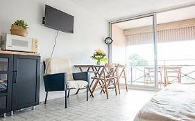 Nice Apt With Balcony Near The Beach